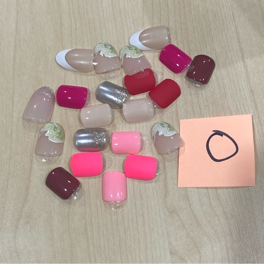 Press-on Nails Impress Leftovers Accent Nails - Picture 7 of 13